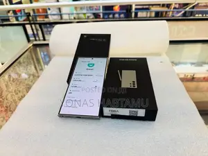 Photo - New Samsung Galaxy S24 Ultra 256 GB