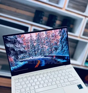 Photo - New Laptop Samsung Galaxy Book 2 16GB Intel Xeon SSD 512GB