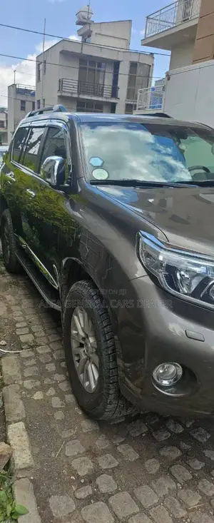 Toyota Land Cruiser Prado 2015 Brown