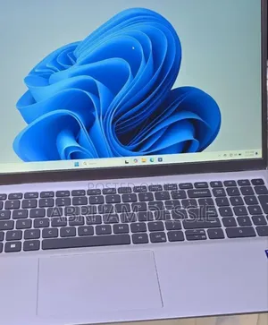 Photo - New Laptop Dell XPS 15 16GB Intel Core I7 SSD 512GB