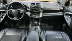 Toyota RAV4 2010 Brown