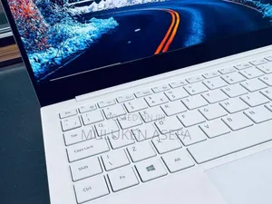 New Laptop Samsung Galaxy Book 2 16GB Intel Core I7 SSD 512GB