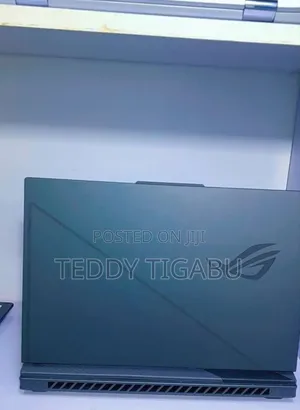 New Laptop Asus 16GB Intel Core I7 SSD 1T