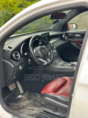Mercedes-Benz GLC-Class 2018 Off white