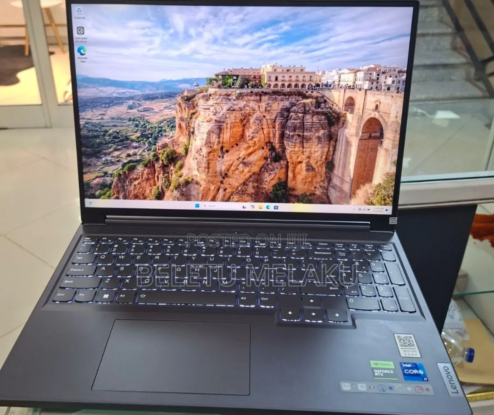 New Laptop Lenovo Y70 16GB Intel Core I7 SSD 1T