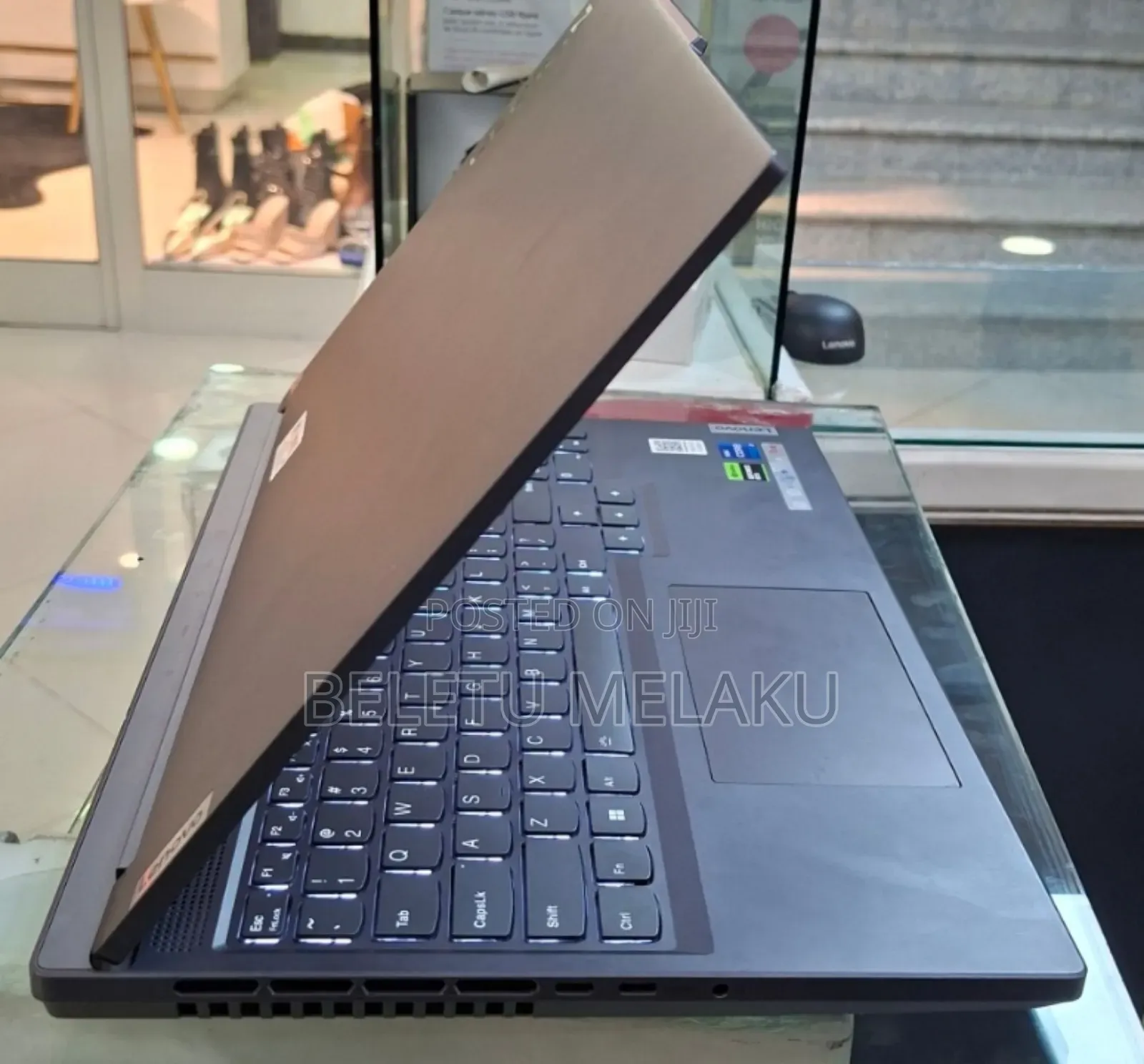 New Laptop Lenovo Y70 16GB Intel Core I7 SSD 1T