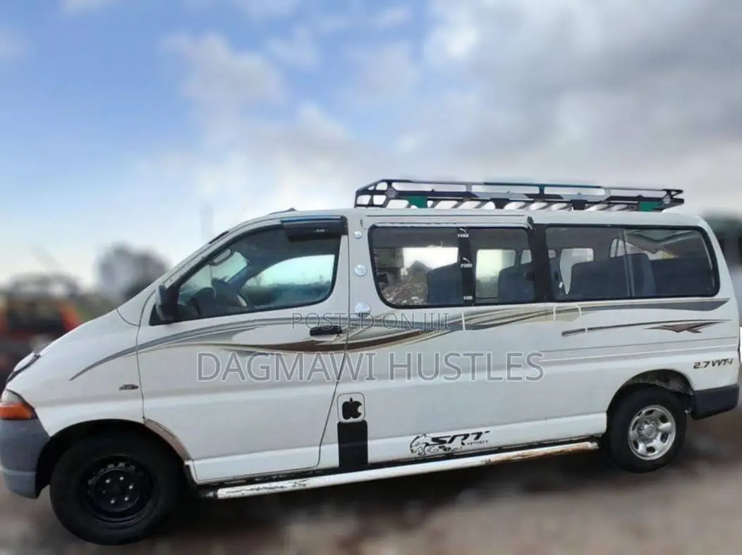 Toyota HiAce 2003 White