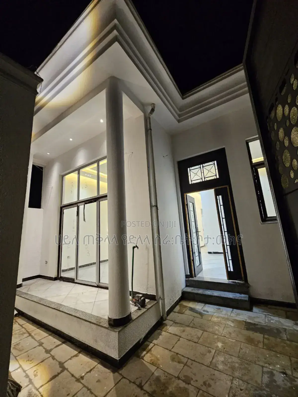 Furnished 3bdrm Villa in Ccd አካባቢ, Oromia-Finfinne for sale