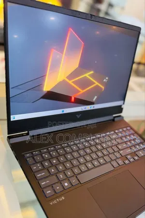 New Laptop HP Victus 16 16GB Intel Core I7 SSD 1T