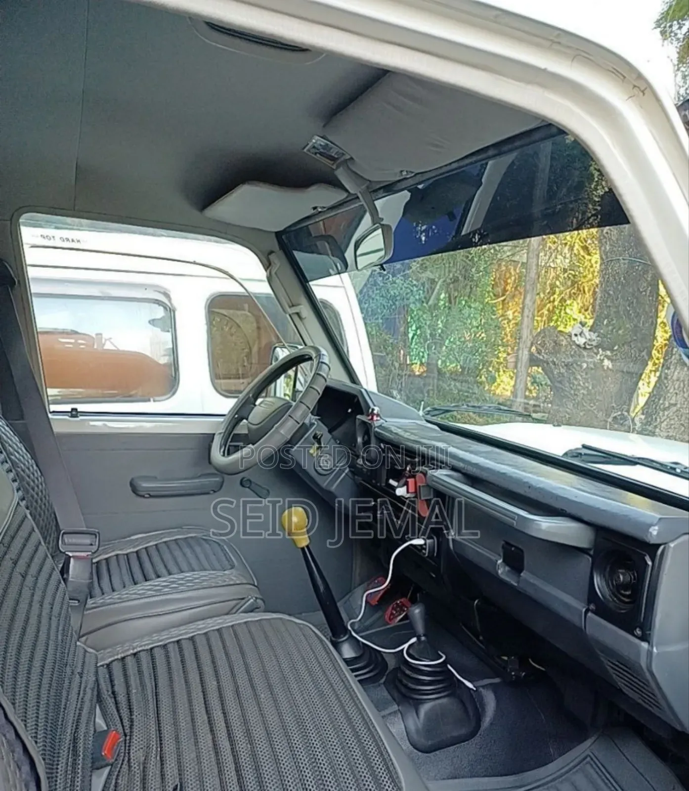 Toyota Land Cruiser 2009 White