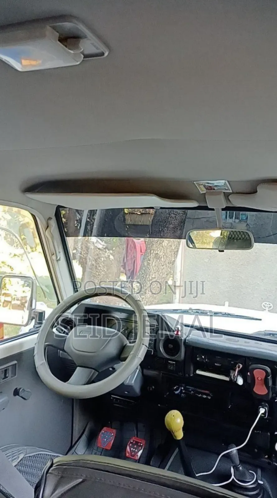 Toyota Land Cruiser 2009 White