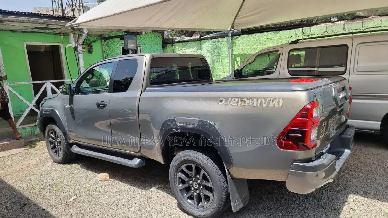 Toyota Hilux 2021 Green