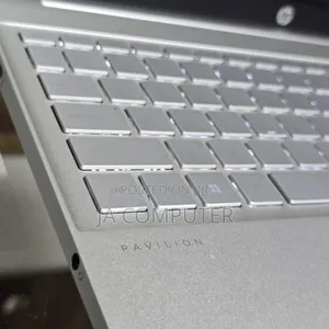 New Laptop HP Pavilion 15 8GB Intel Core I5 SSD 512GB