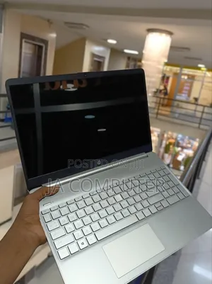 Photo - New Laptop HP Stream Notebook 12GB Intel Core I5 SSD 256GB