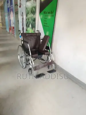 Wheelchair黨員wheelchair起來wheelchair的遊wheelchair受傷wheelchair