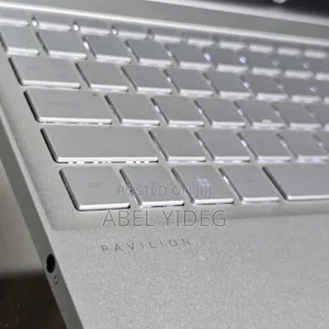 New Laptop HP Pavilion 15 8GB Intel Core I5 SSD 512GB