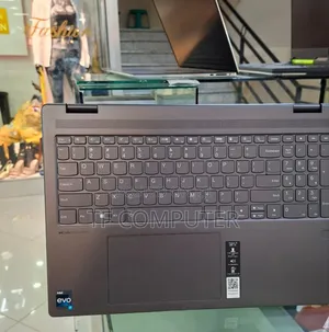 New Laptop Lenovo Yoga 7i 16GB Intel Core I7 SSD 1T