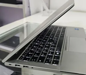 New Laptop HP EliteBook 840 G8 16GB Intel Core I5 SSD 512GB