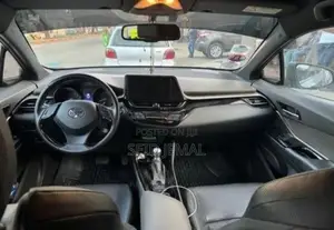 Toyota C-HR 2021 Silver