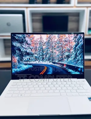 Photo - New Laptop Samsung Galaxy Book 2 16GB Intel Core I7 SSD 512GB