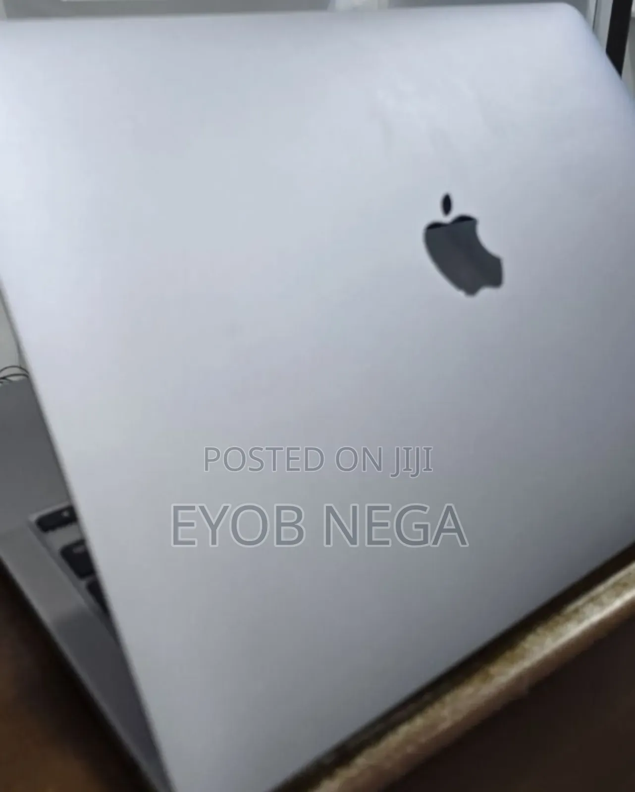 New Laptop Apple MacBook Air 2020 M1 8GB Apple M1 SSD 256GB