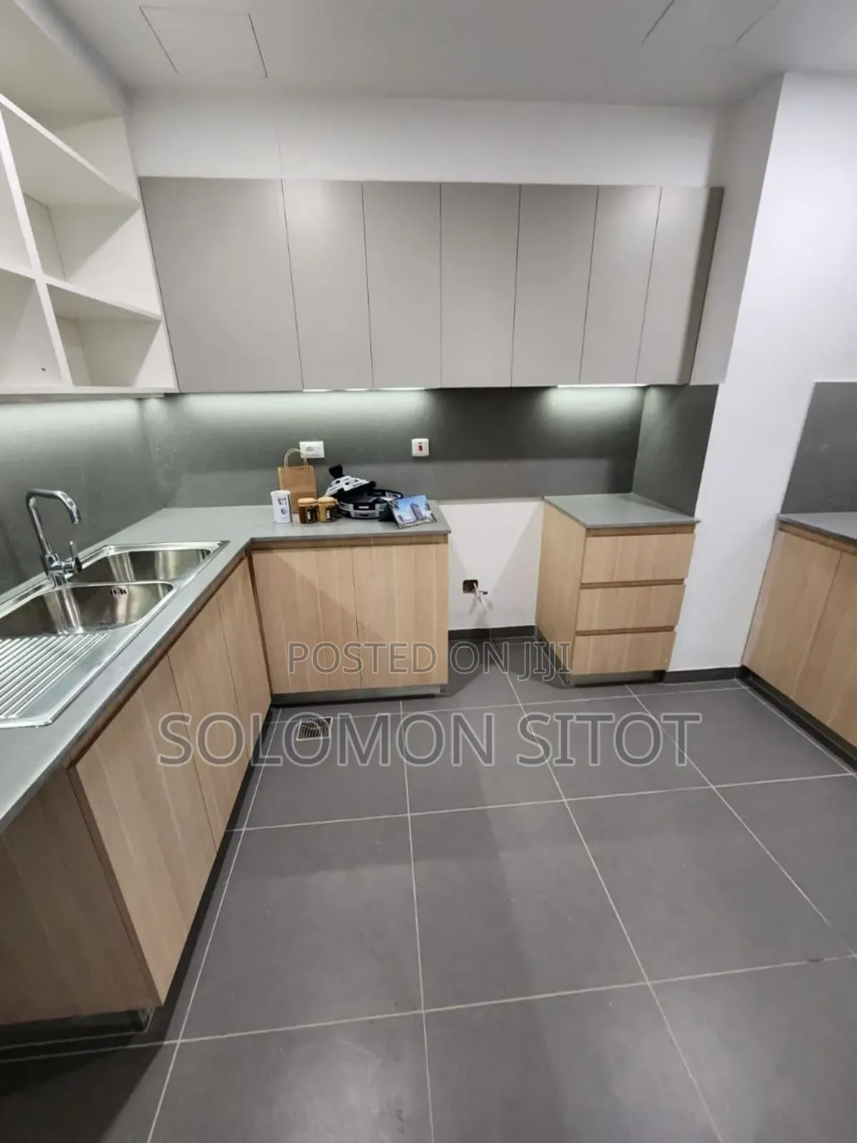 Furnished 3bdrm Apartment in Luxury Apartment, Kirkos for rent