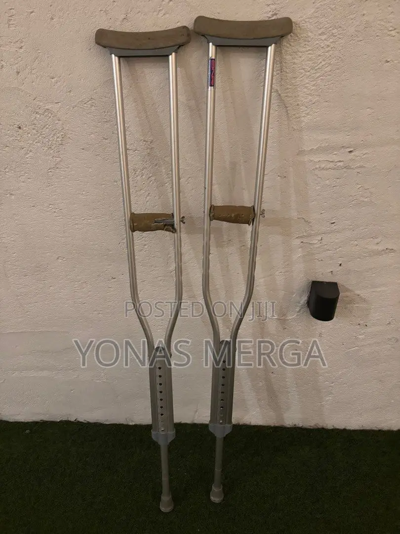 Aluminum Crutches (10 Pairs/Case)
 Push-Button Crutches