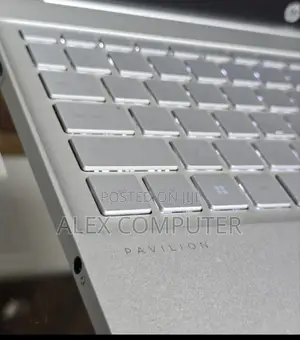 New Laptop HP Pavilion 15 8GB Intel Core I5 SSD 512GB