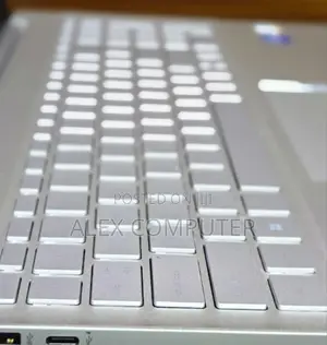 New Laptop HP Pavilion 15 8GB Intel Core I5 SSD 512GB