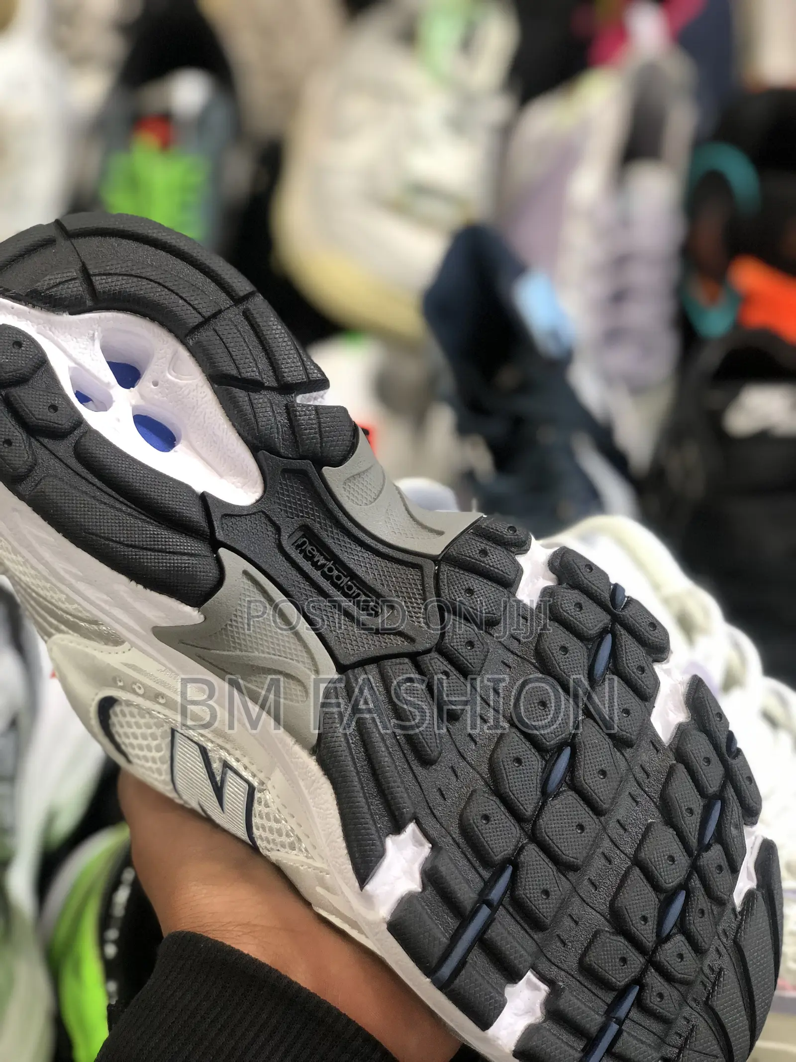 New Balance 530 Women's Sneaker White X Blue