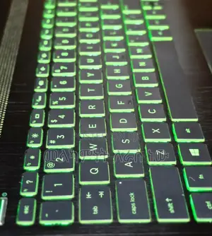 New Laptop HP Pavilion 15 8GB Intel Core I5 HDD 1T