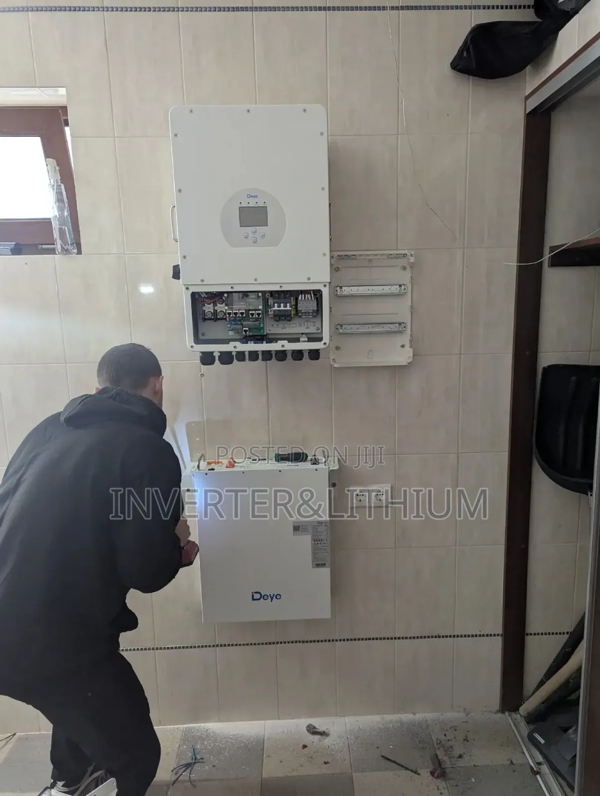 Hybrid Solar Generator (Inverter Lithium Ion Battery )