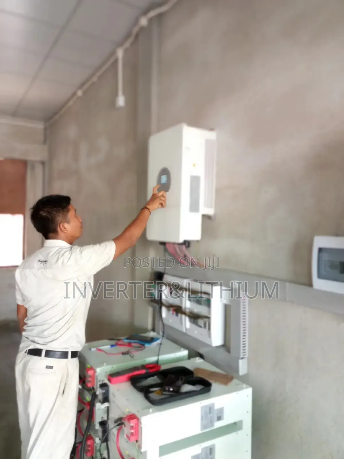 Hybrid Solar Generator (Inverter Lithium Ion Battery )