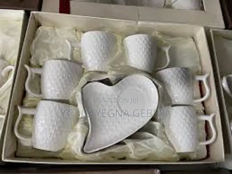 12pcs Coffee Set With Heart Saucer Shaped