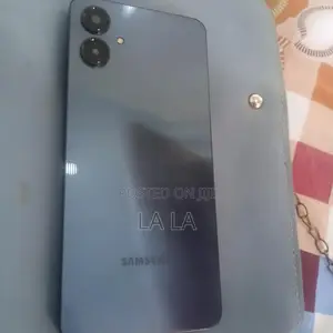 New Samsung Galaxy A06 128 GB Gray