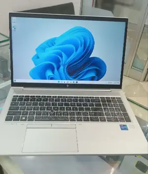 New Laptop HP EliteBook 850 G8 16GB Intel Core I7 SSD 512GB