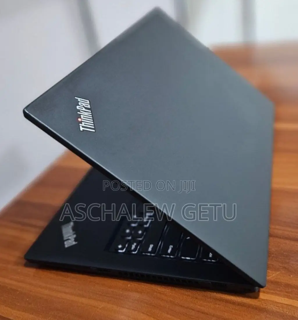 New Laptop Lenovo ThinkPad T495s 8GB AMD Ryzen 5 SSD 256GB