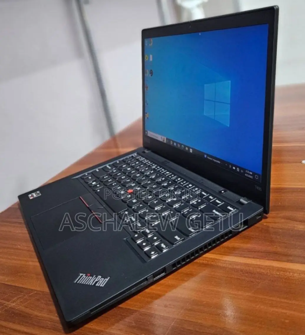 New Laptop Lenovo ThinkPad T495s 8GB AMD Ryzen 5 SSD 256GB