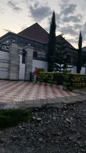 Furnished 4bdrm Villa in Cmc Meri, Bole for sale
