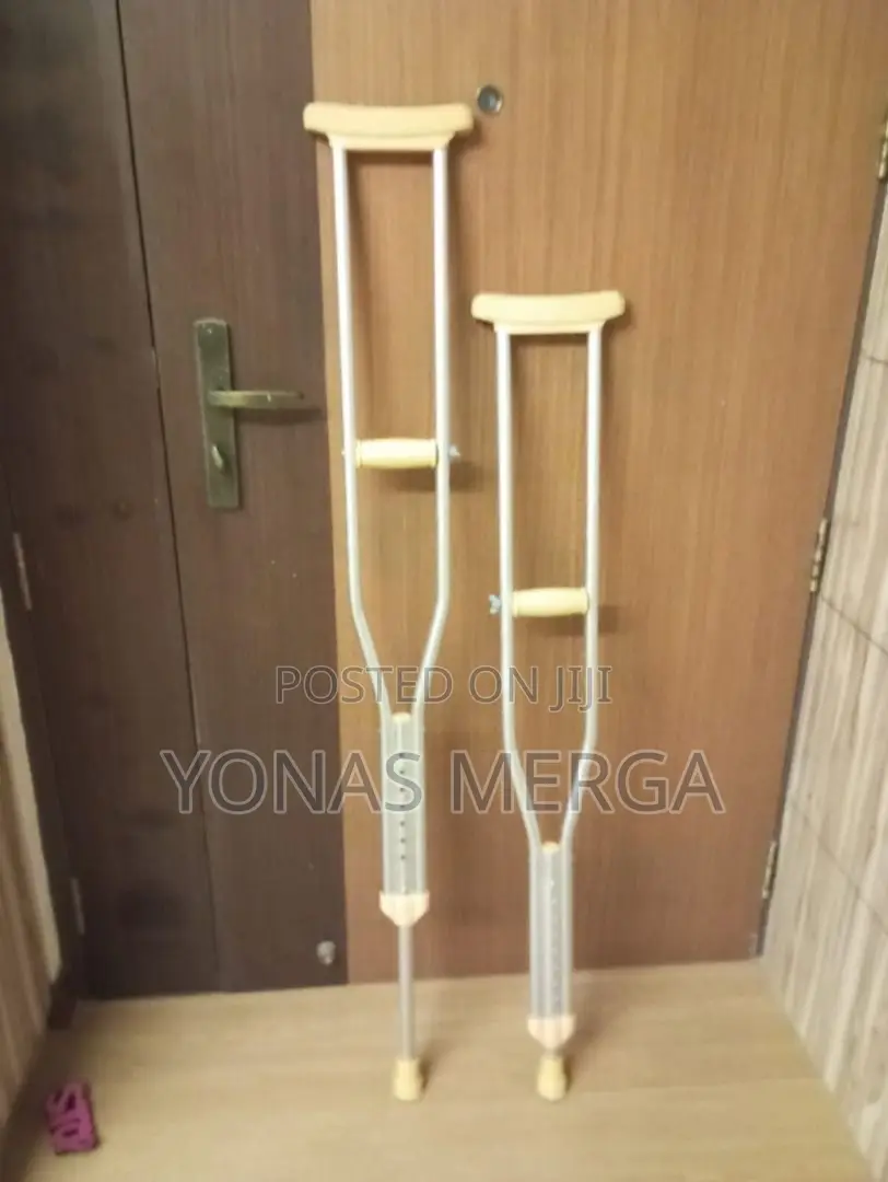 Most Underarm Crutches Are-Adjustable to Fit Various Userቁመት
