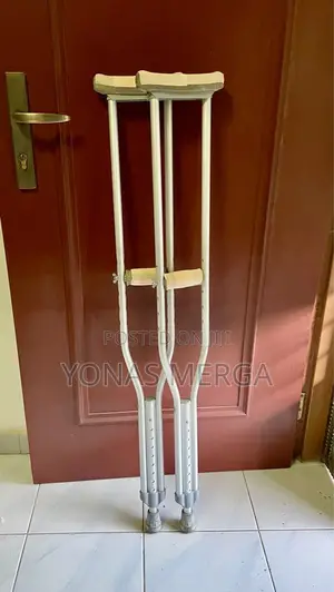 Photo - Crutchesس،Crutches\Materials Like Aluminum for Ease of Use.