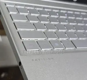 New Laptop HP Pavilion 15 8GB Intel Core I5 SSD 512GB