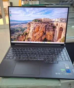 New Lenovo Legion Y7000P IRX9 Gaming Laptop 16GB Intel Core I7 SSD 1T