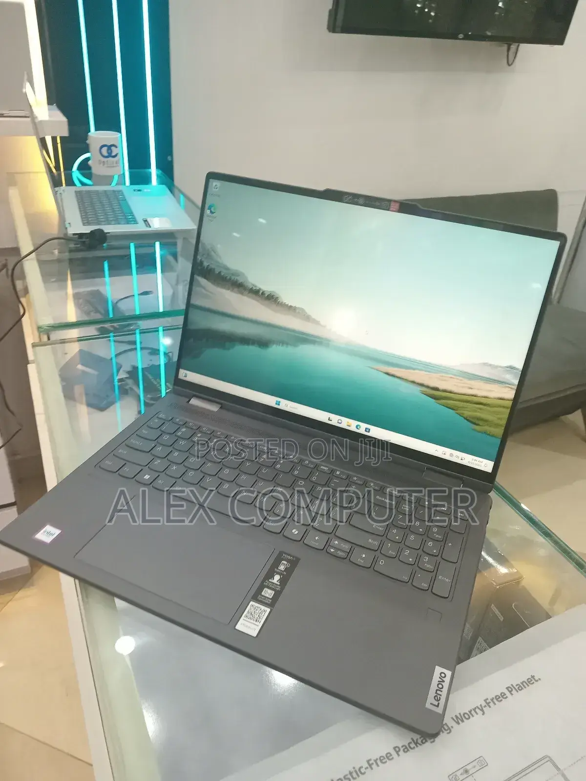 Laptop Lenovo Yoga 7i 16GB Intel Core Ultra 7 SSD 1T