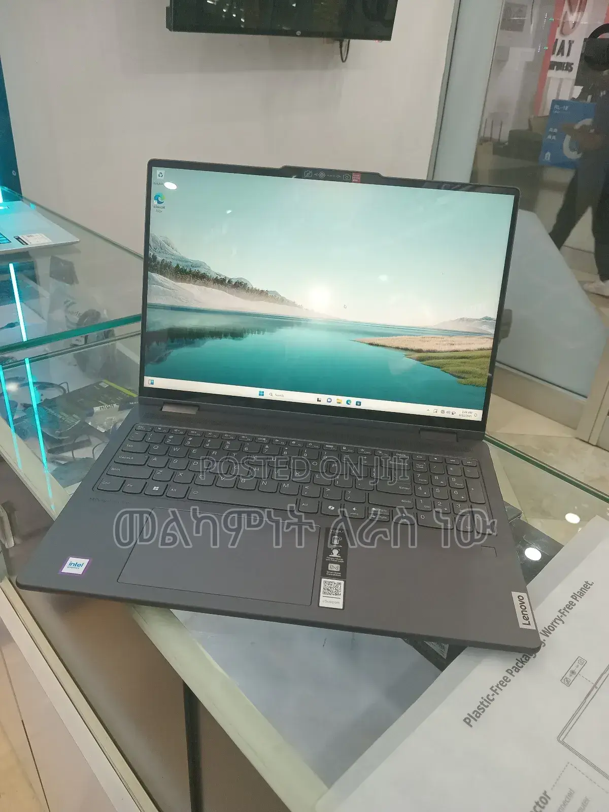 Laptop Lenovo Yoga 7i 16GB Intel Core Ultra 7 SSD 1T