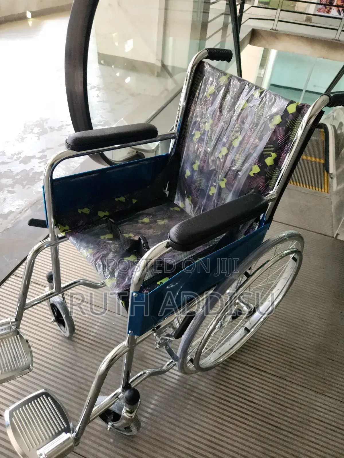 Kids Wheelchair黨派pediatric Wheelchair走了wheelchair New Belted