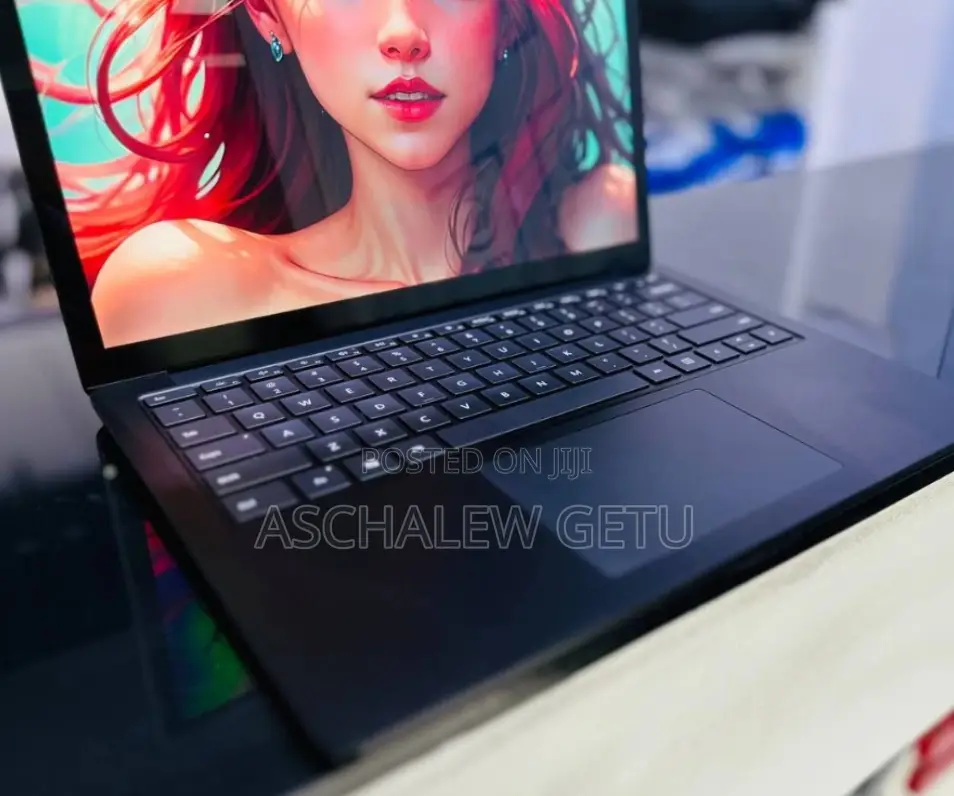 New Laptop Microsoft Surface 8GB Intel Core I5 SSD 512GB