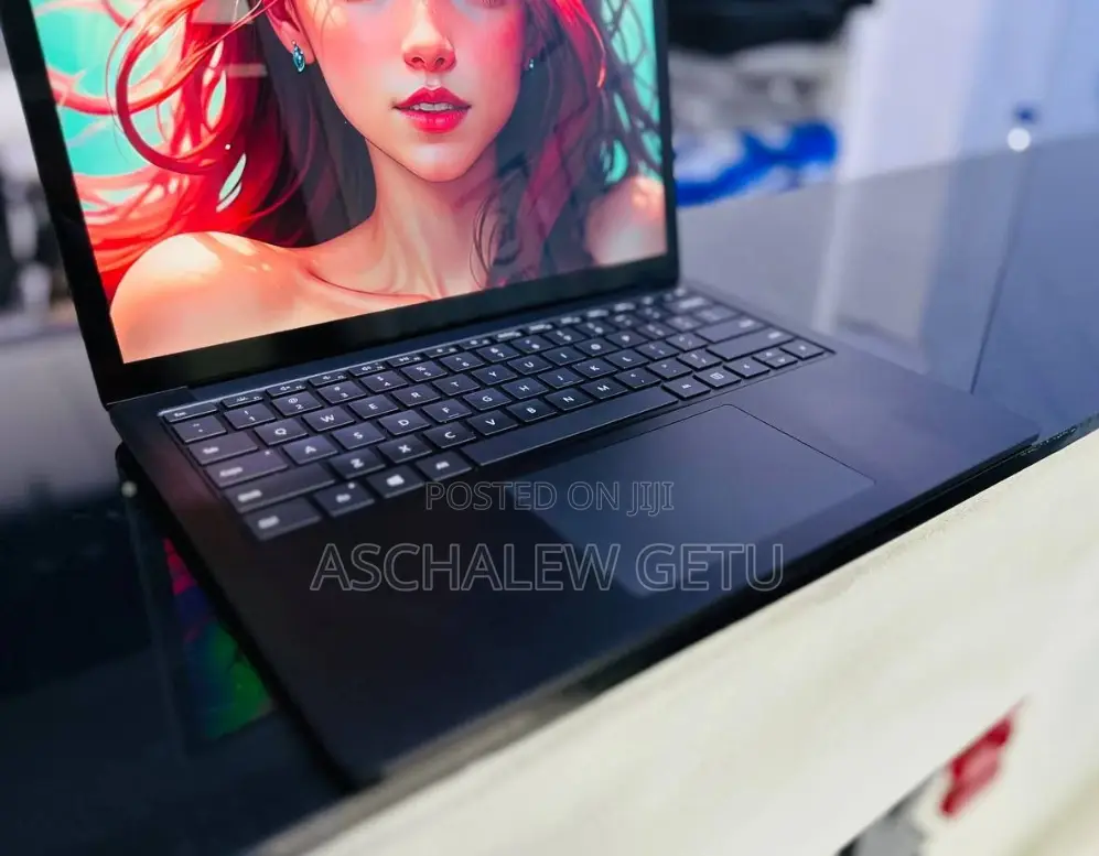 New Laptop Microsoft Surface 8GB Intel Core I5 SSD 512GB