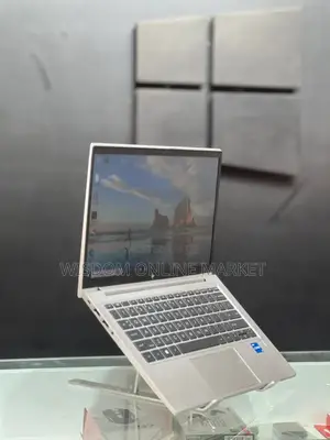 Photo - New Laptop HP EliteBook 830 G8 16GB Intel Core I5 SSD 512GB