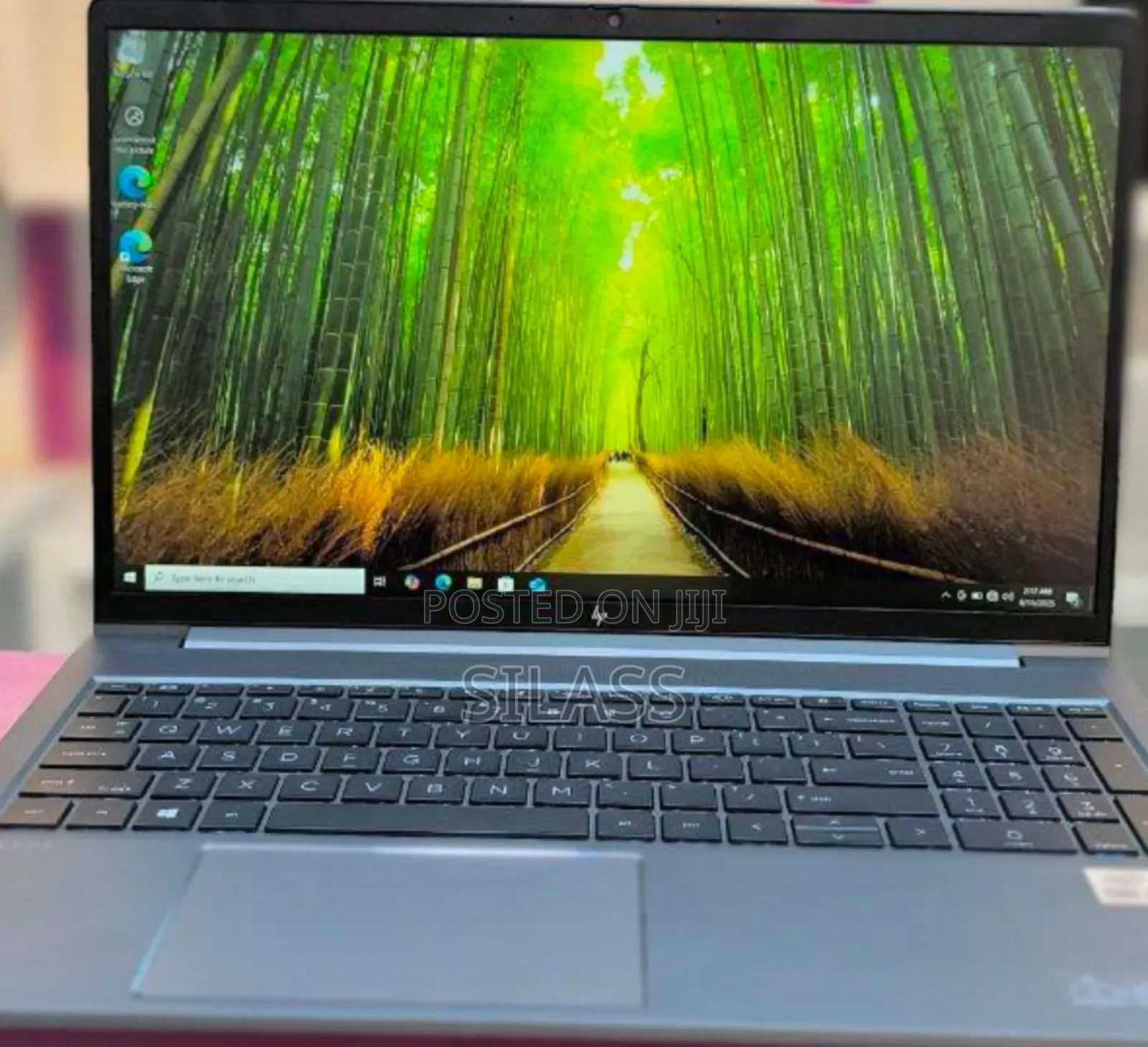 New Laptop HP ZBook Firefly 14 G7 32GB Intel Core I7 SSD 1T